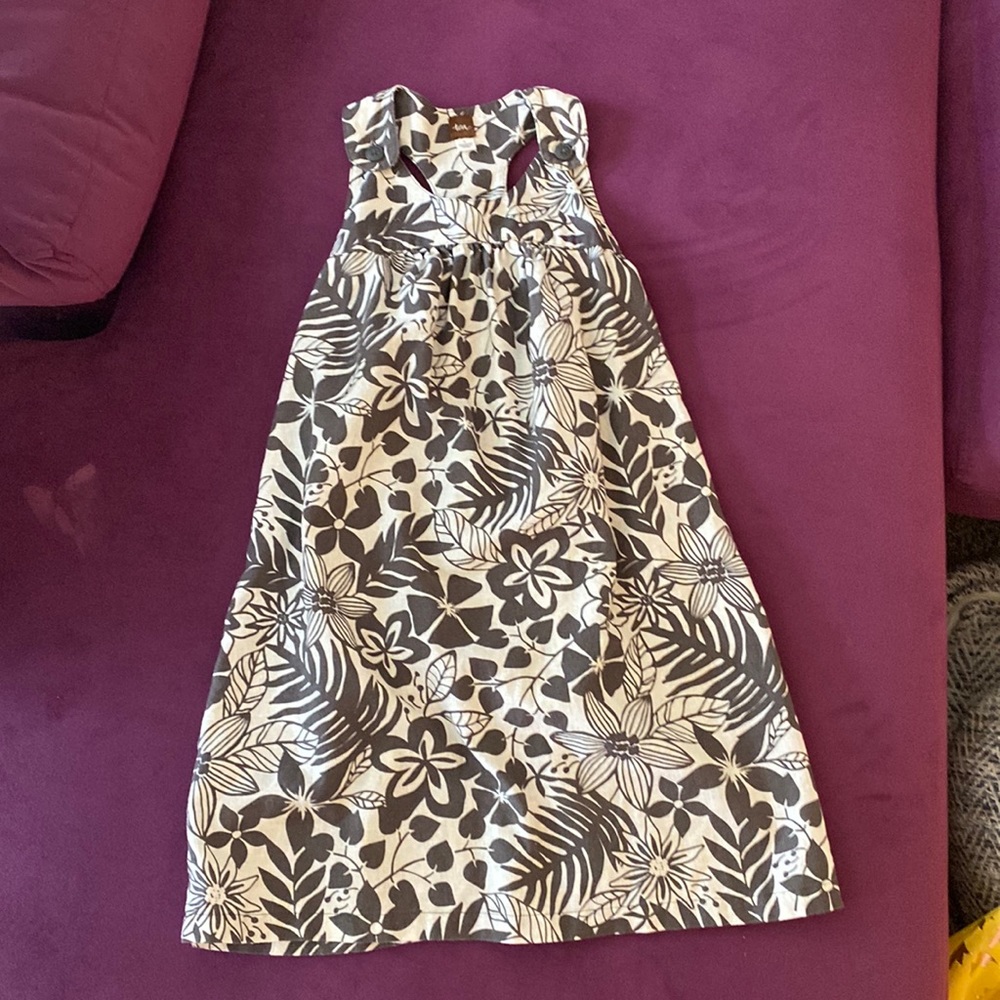 Cute girls size 7 sundress, cream & charcoal grey.
